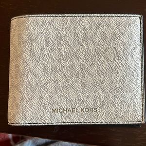 White Authentic Michael Kors wallet